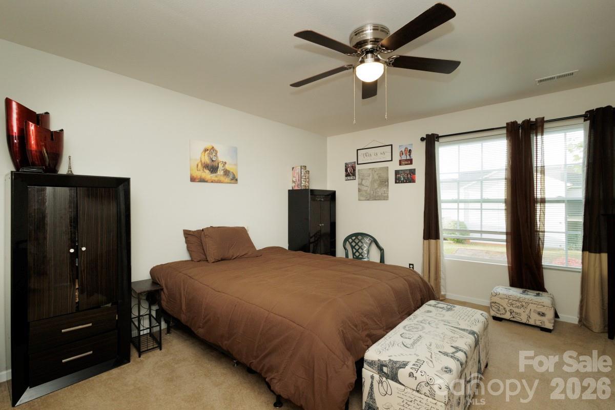 Blue Ash Ln, Charlotte, NC 28215