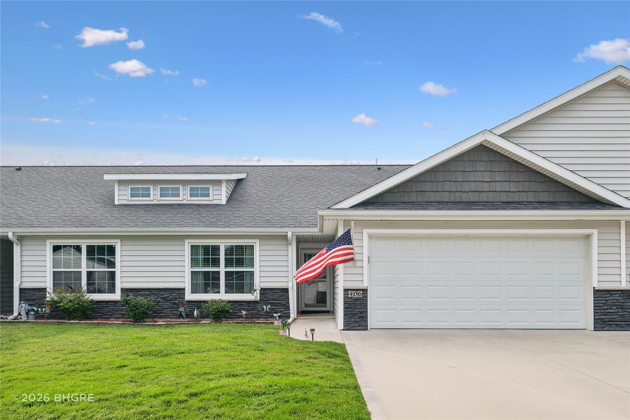 N Park St, Prairie City, IA 50228