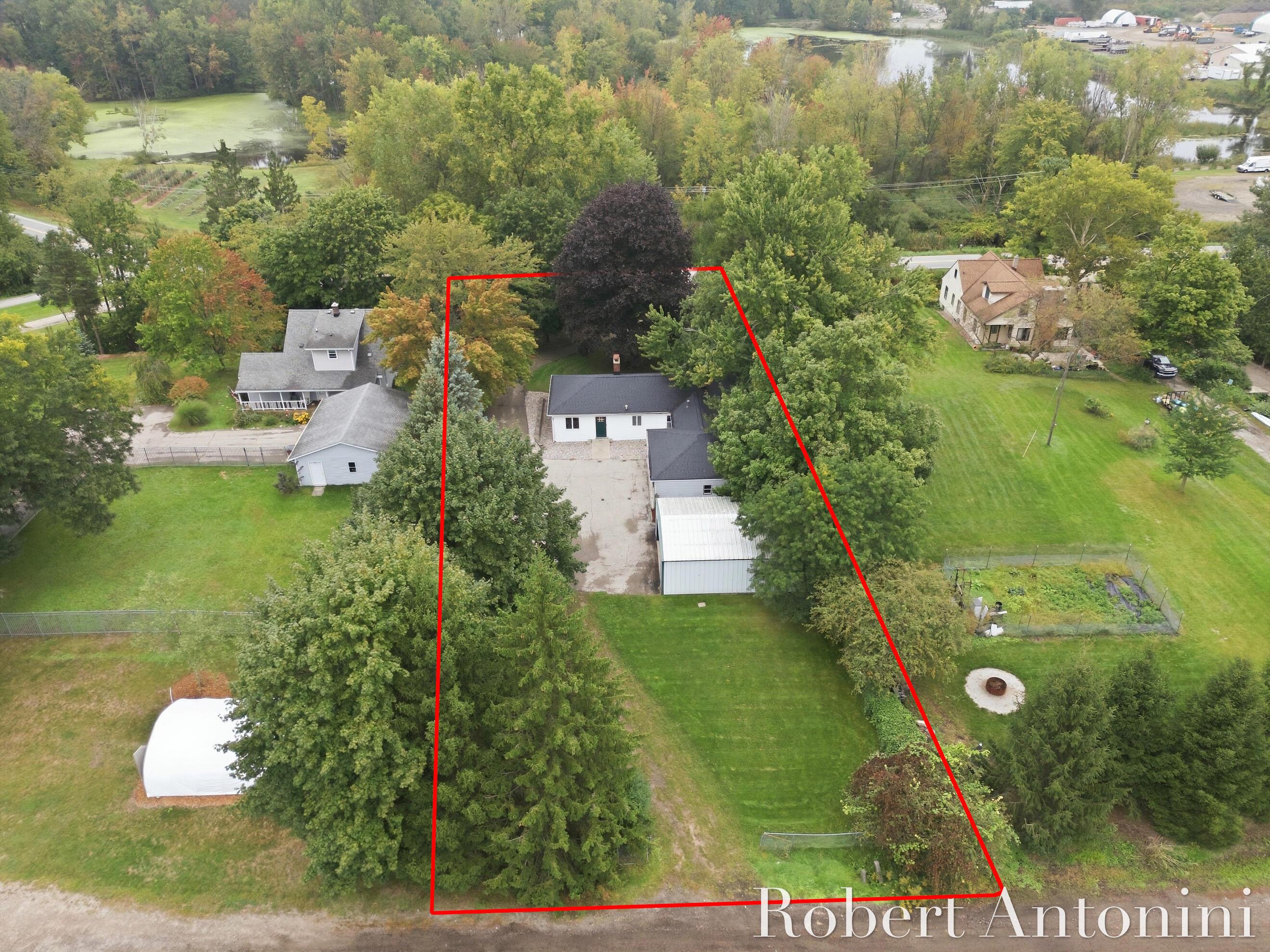 Michigan St Ne, Grand Rapids, MI 49525