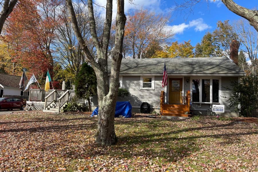 E Shore Rd, Holbrook, MA 02343