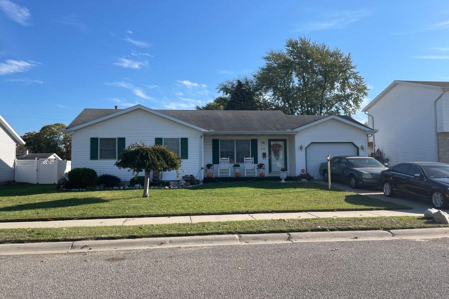 N Summit Dr, South Bend, IN 46619