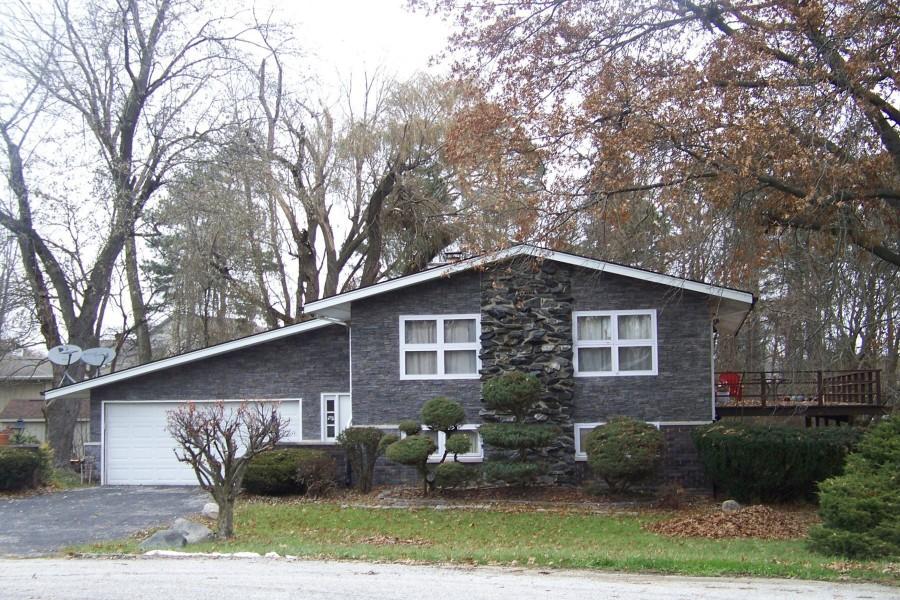 Hogan Ct, Crown Point, IN 46307