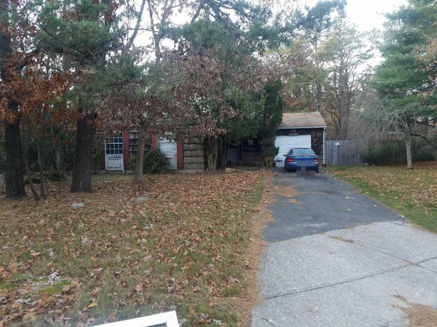 Ricky Rd, Manorville, NY 11949