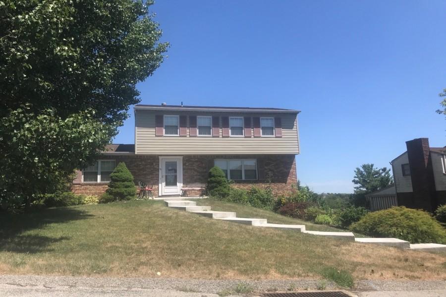 Rizzi Dr, Irwin, PA 15642