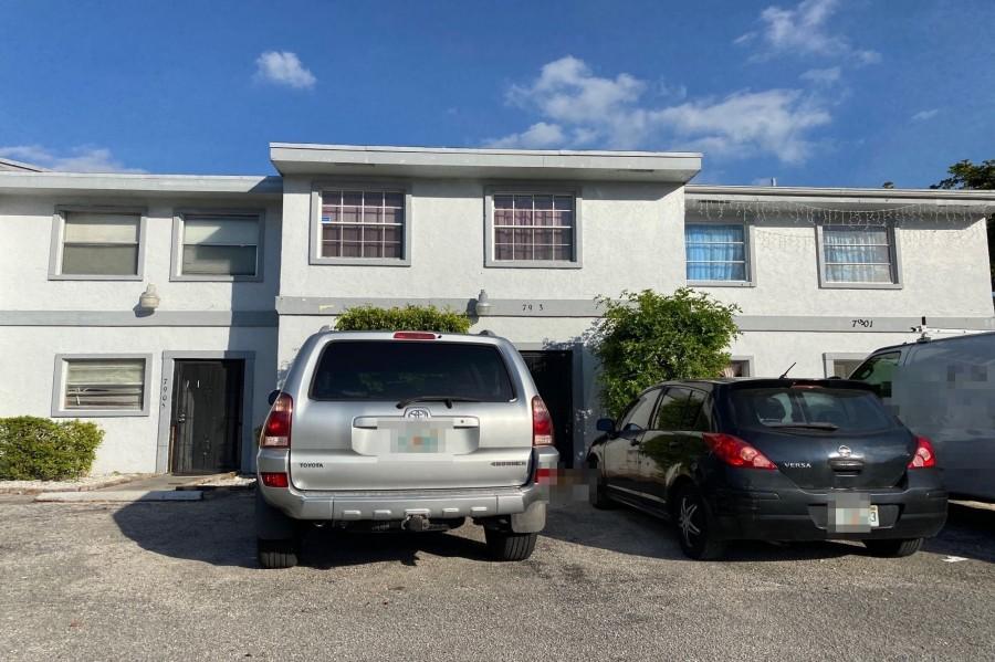 Sw 8th Ct, North Lauderdale, FL 33068