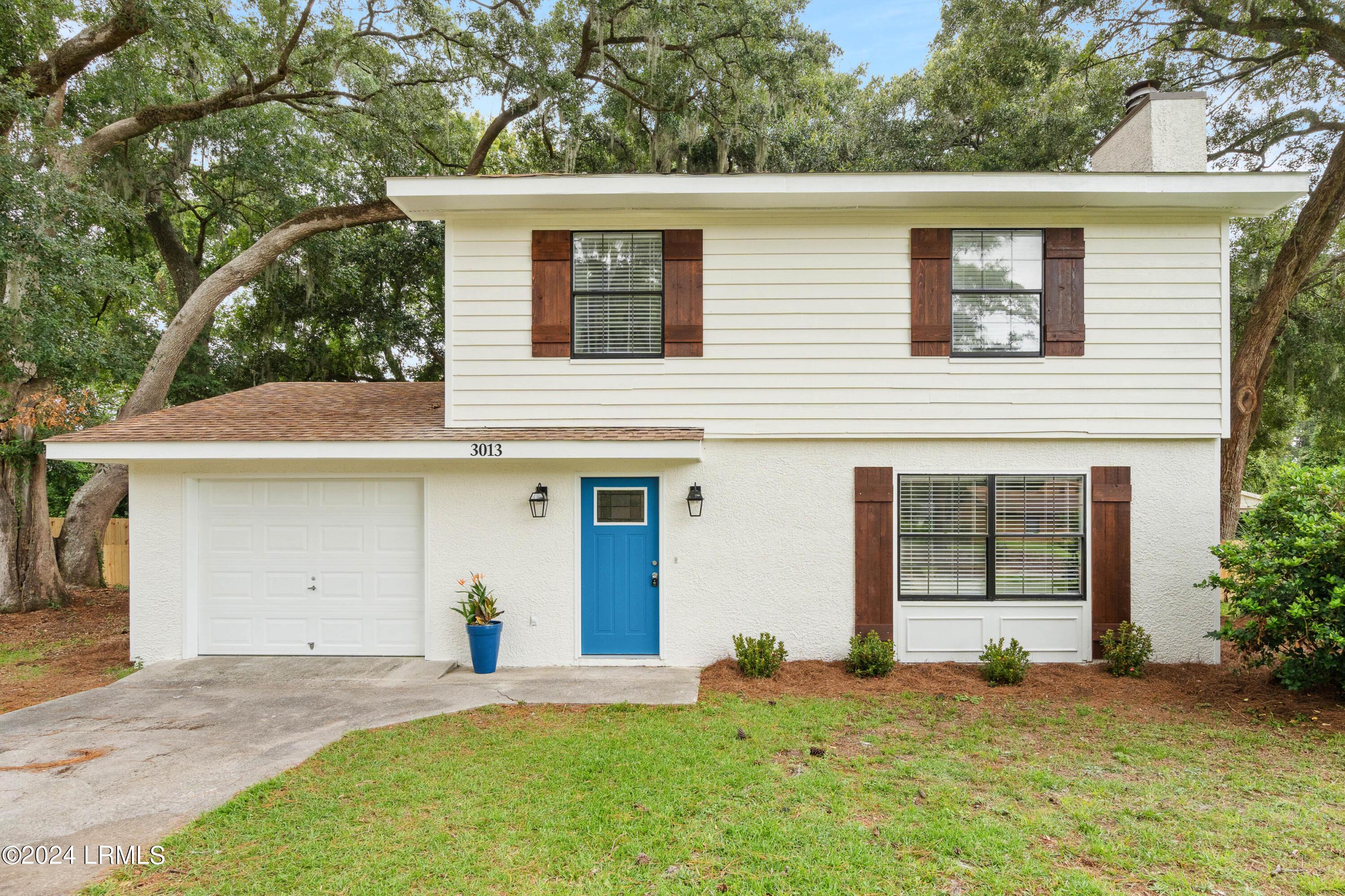 Magnolia St, Beaufort, SC 29906