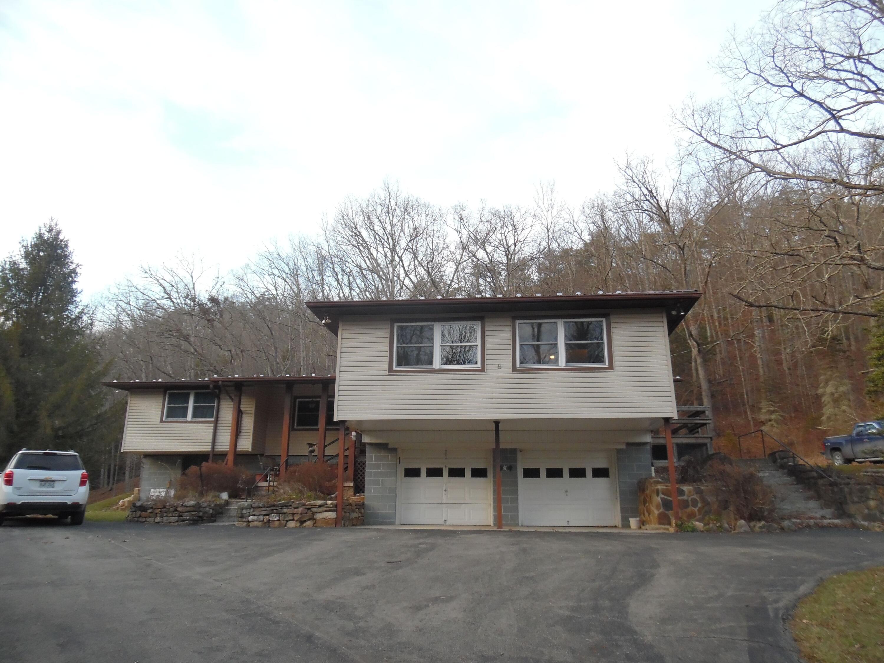 Violet Rd, Marlinton, WV 24954