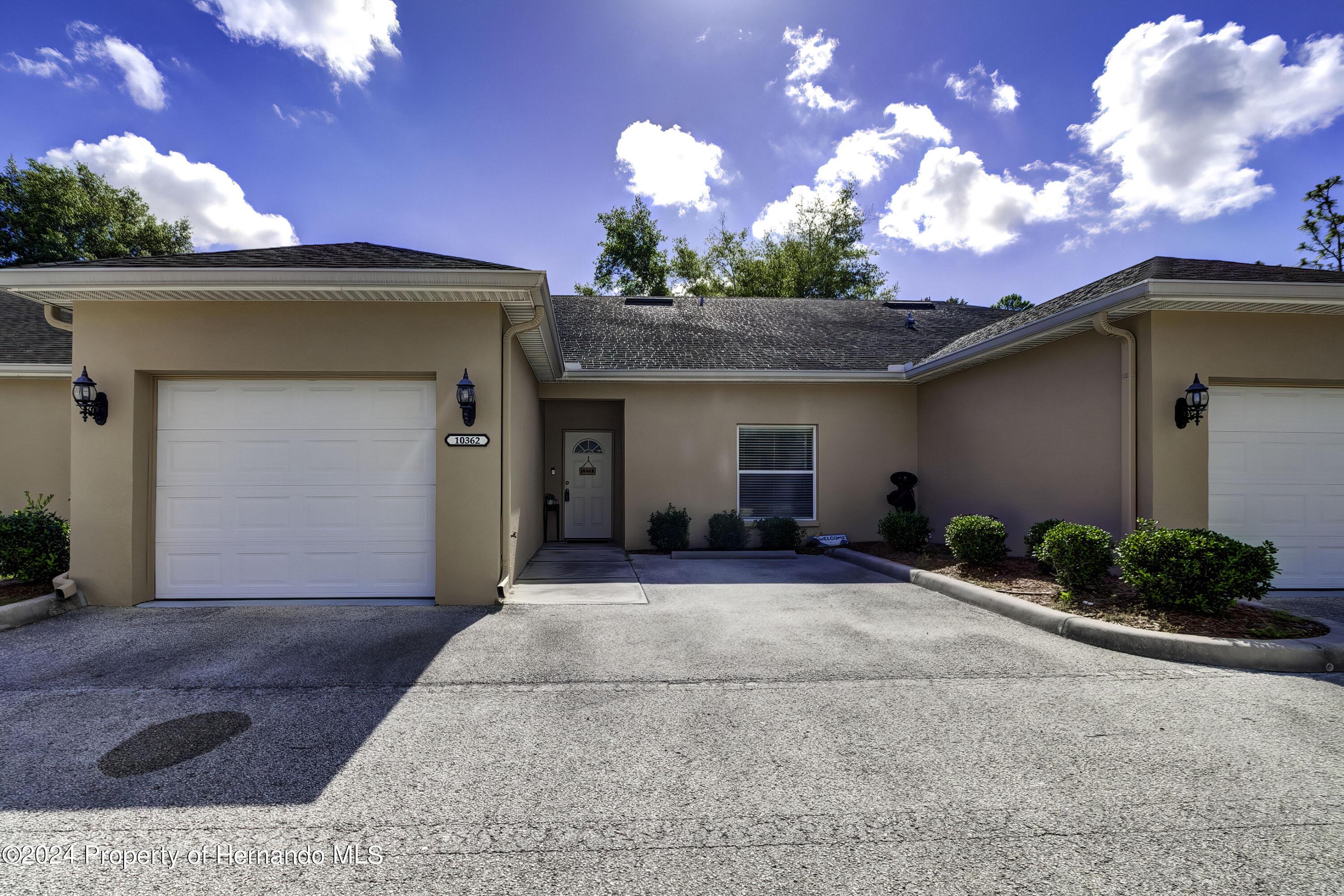 Chalmer St, Spring Hill, FL 34608