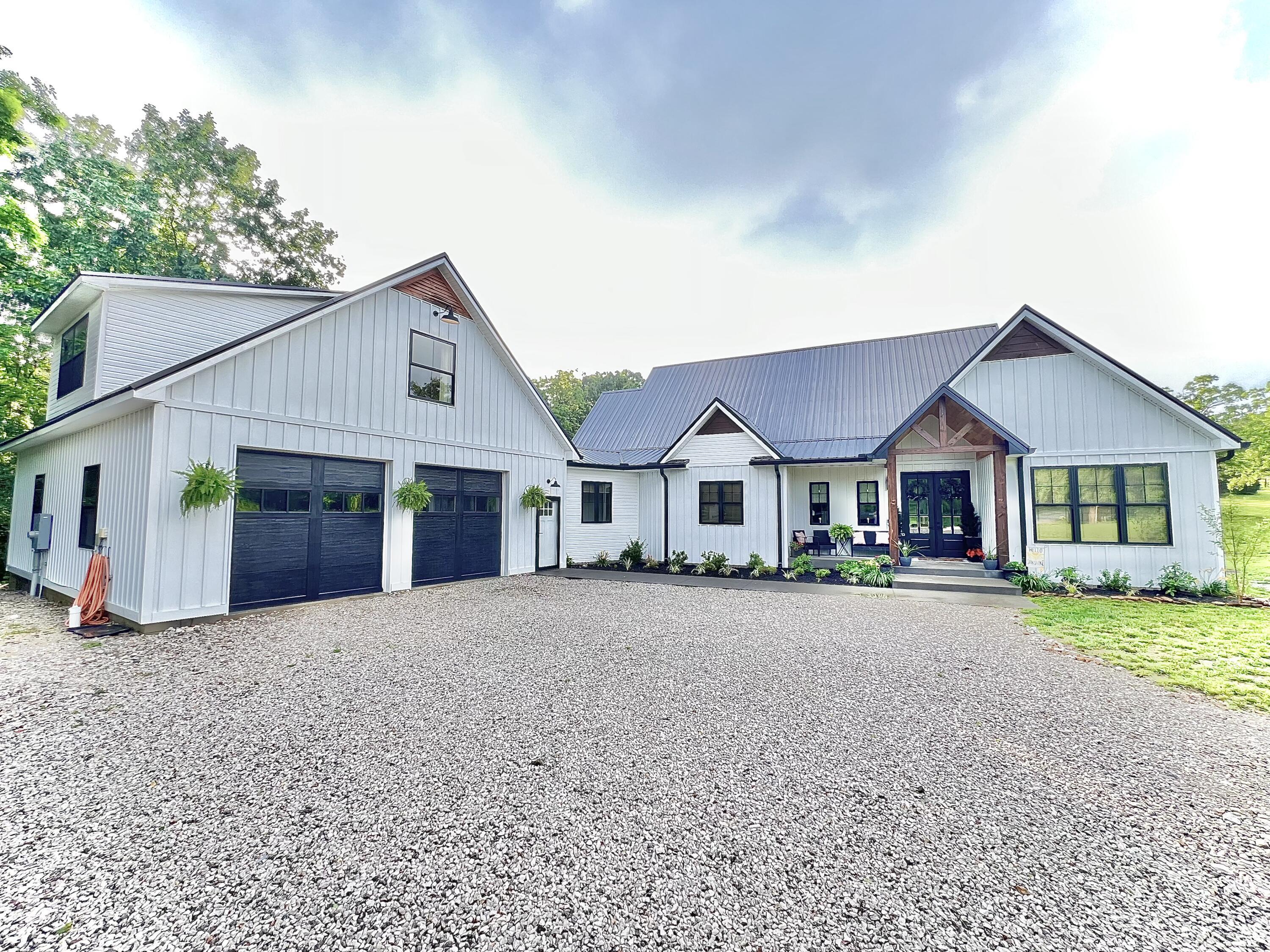 Hart Pike, Owingsville, KY 40360