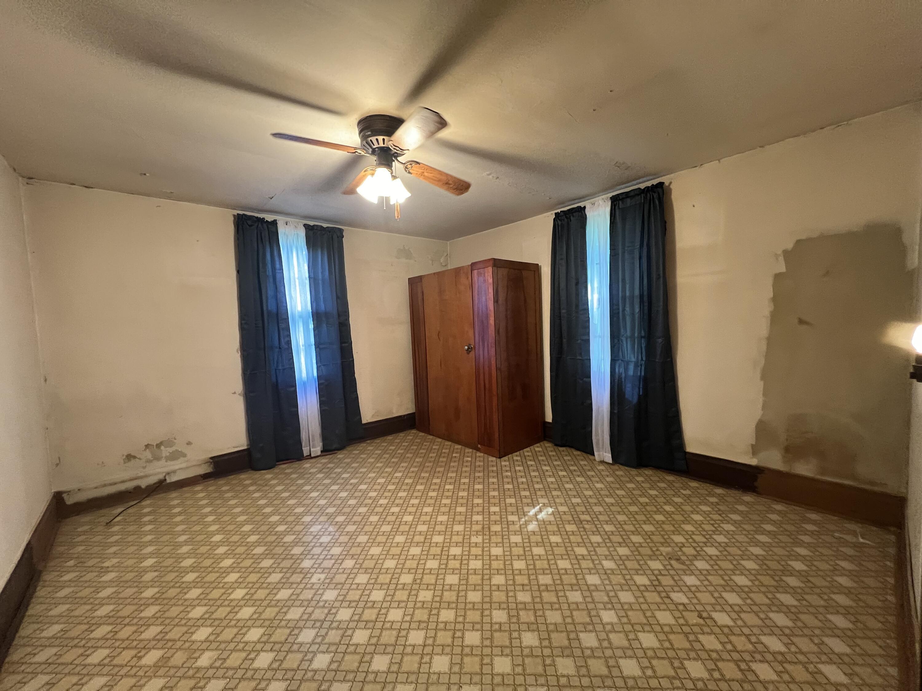 Ky 223, Flat Lick, KY 40935