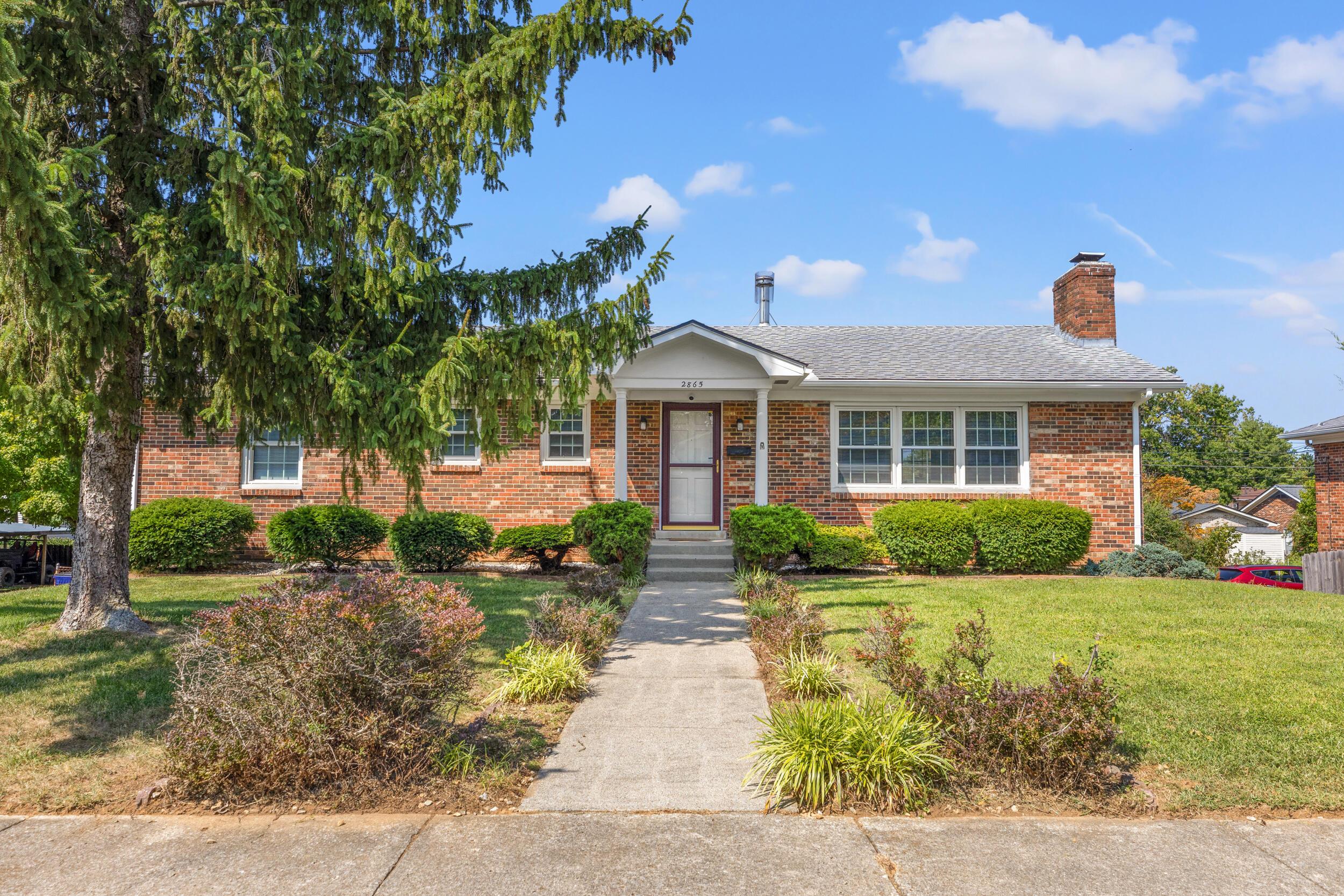 Middlesex Way, Lexington, KY 40503