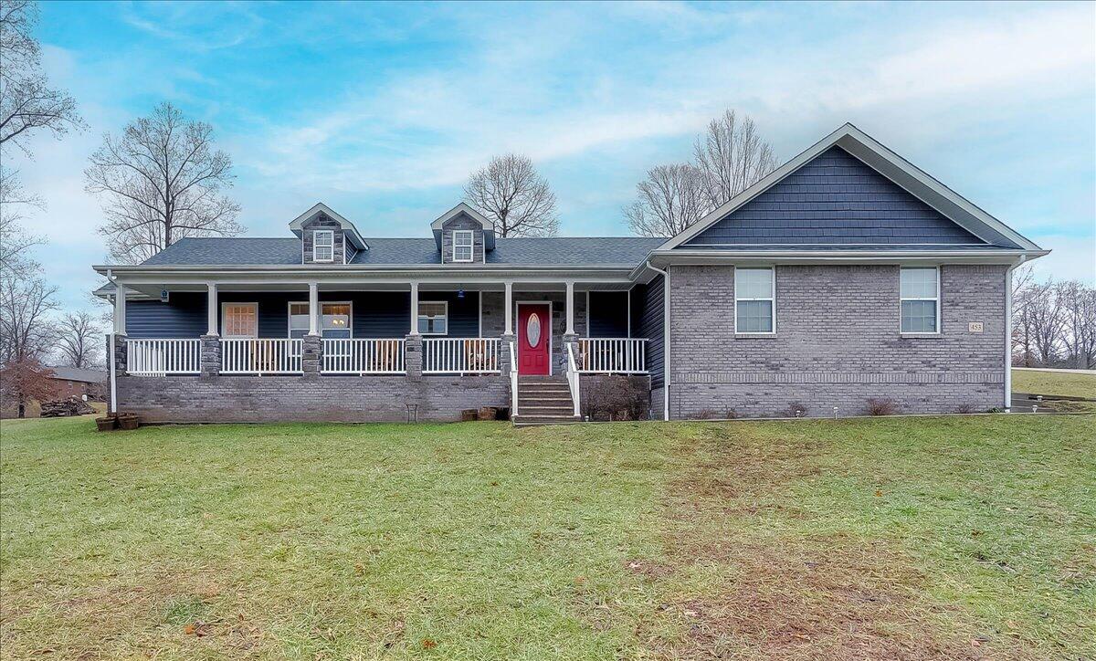 Lafayette Cir, Irvine, KY 40336