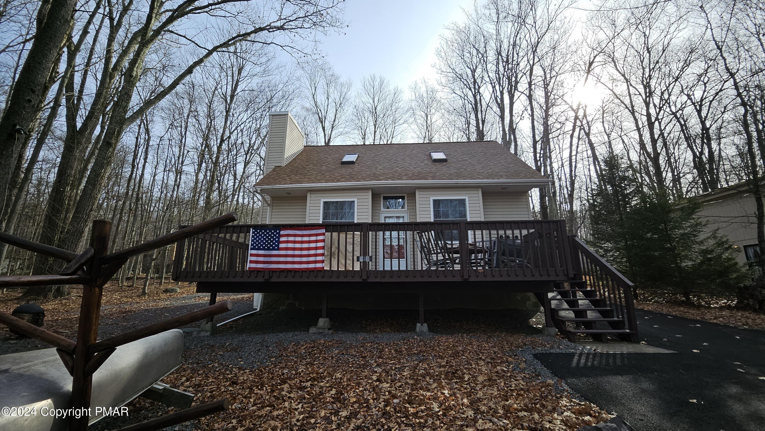 Netcong Cir, Pocono Lake, PA 18347