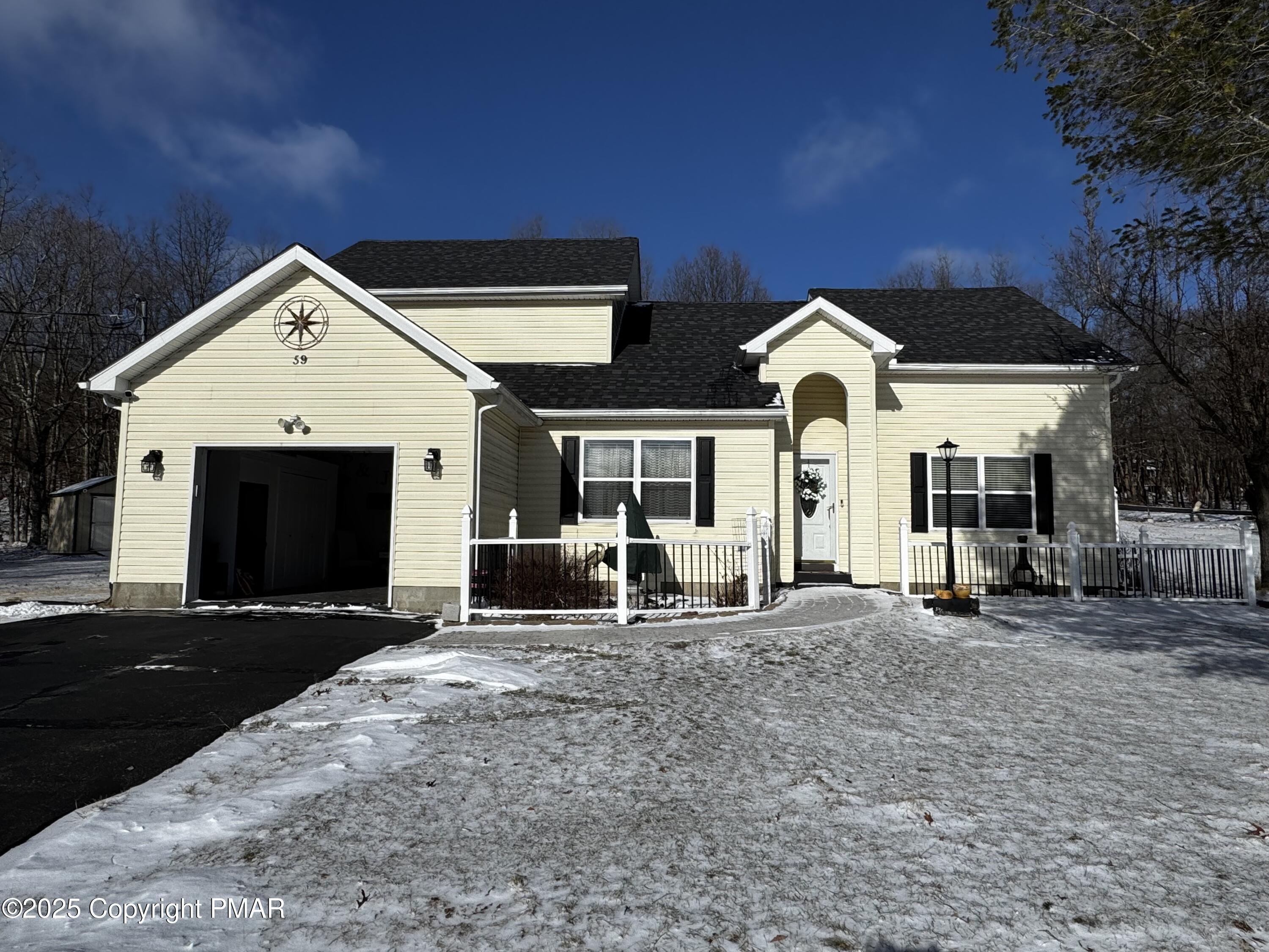 Iroquois Rd, Albrightsville, PA 18210