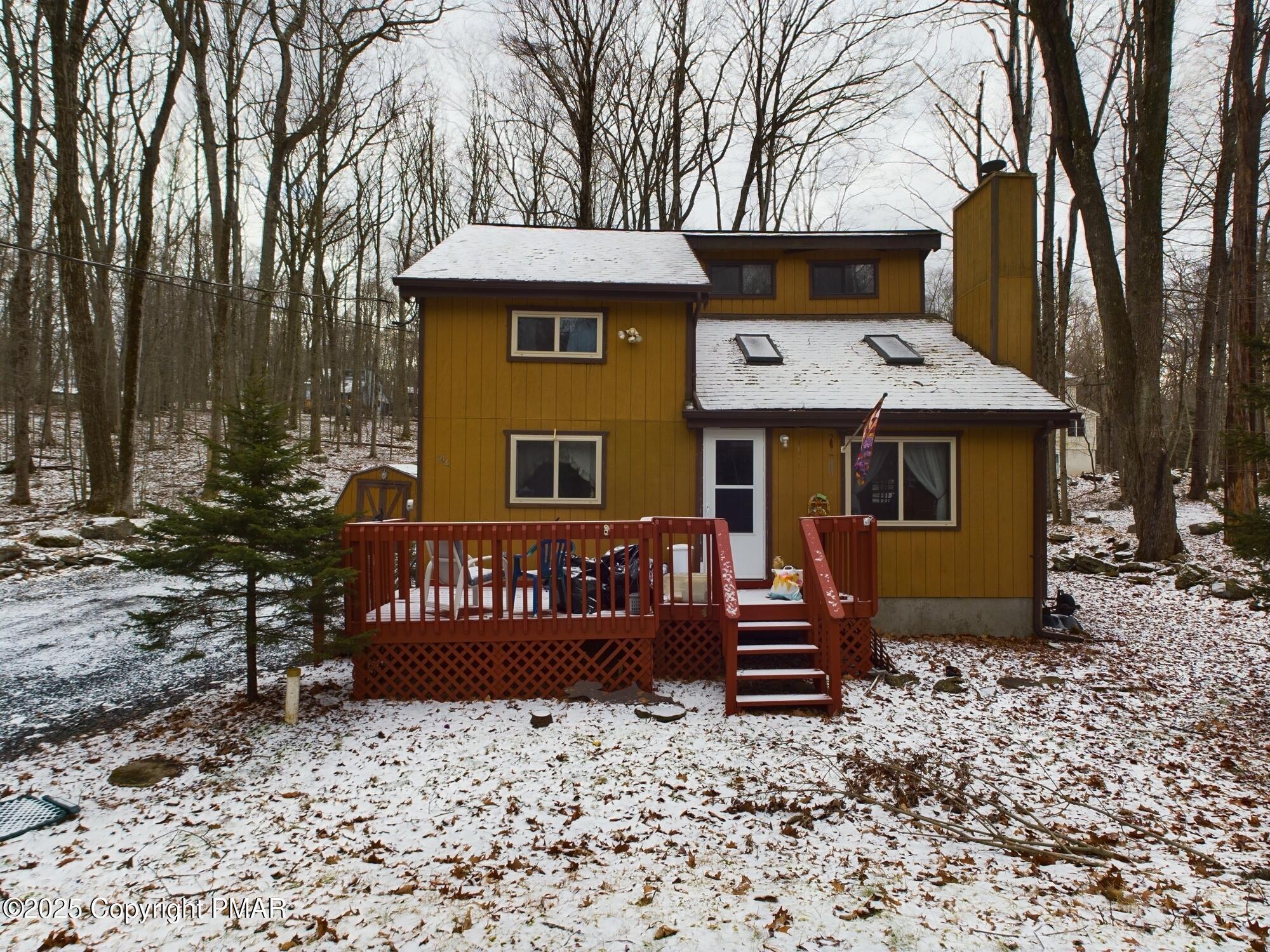 Owassa Dr, Pocono Lake, PA 18347
