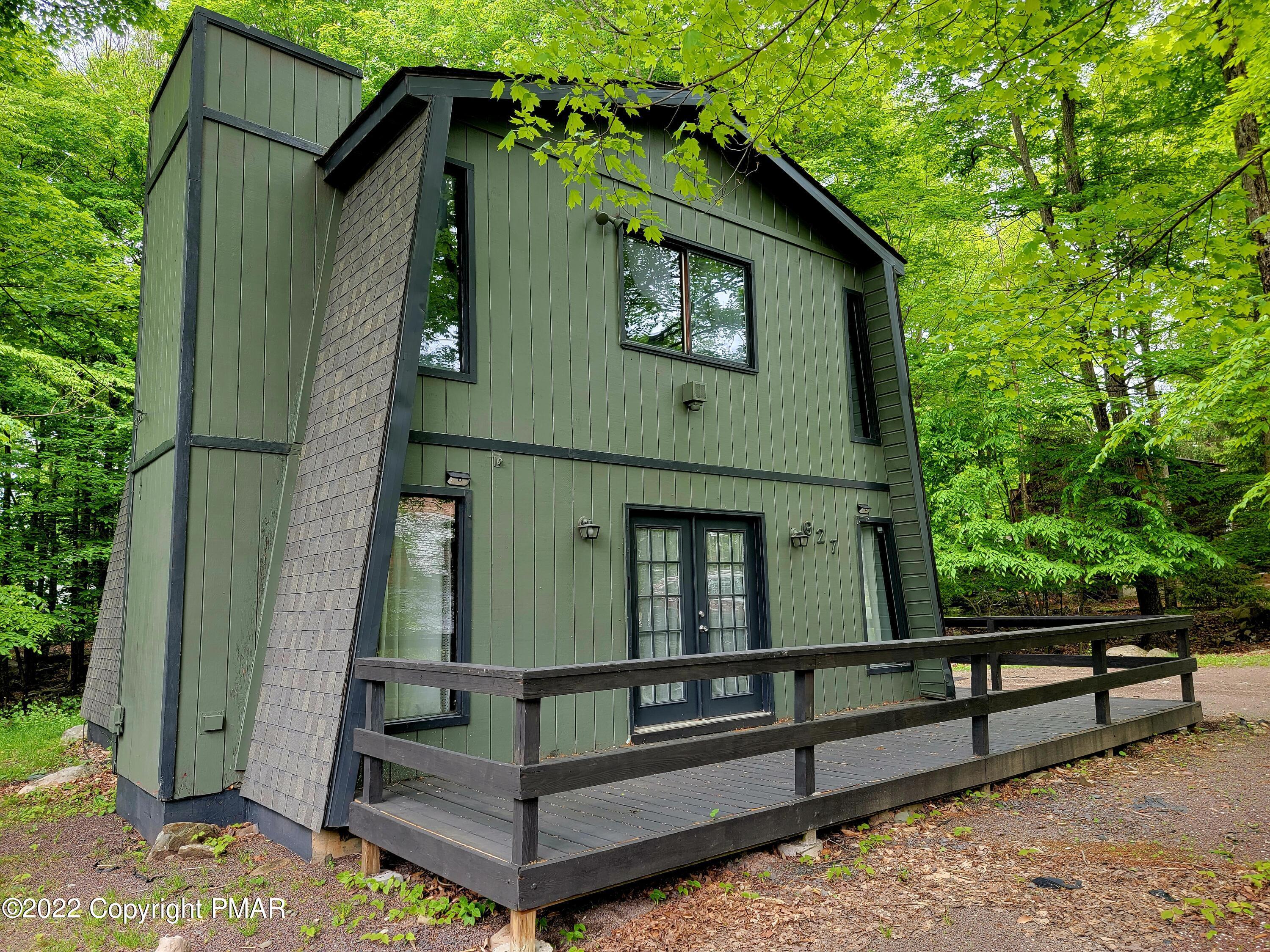 Country Place Dr, Tobyhanna, PA 18466