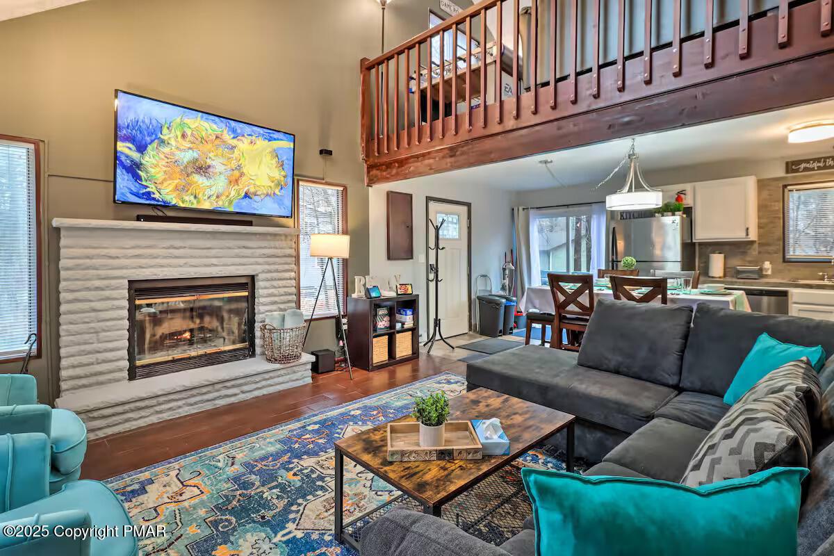 Eagle Rock Dr, Tobyhanna, PA 18466