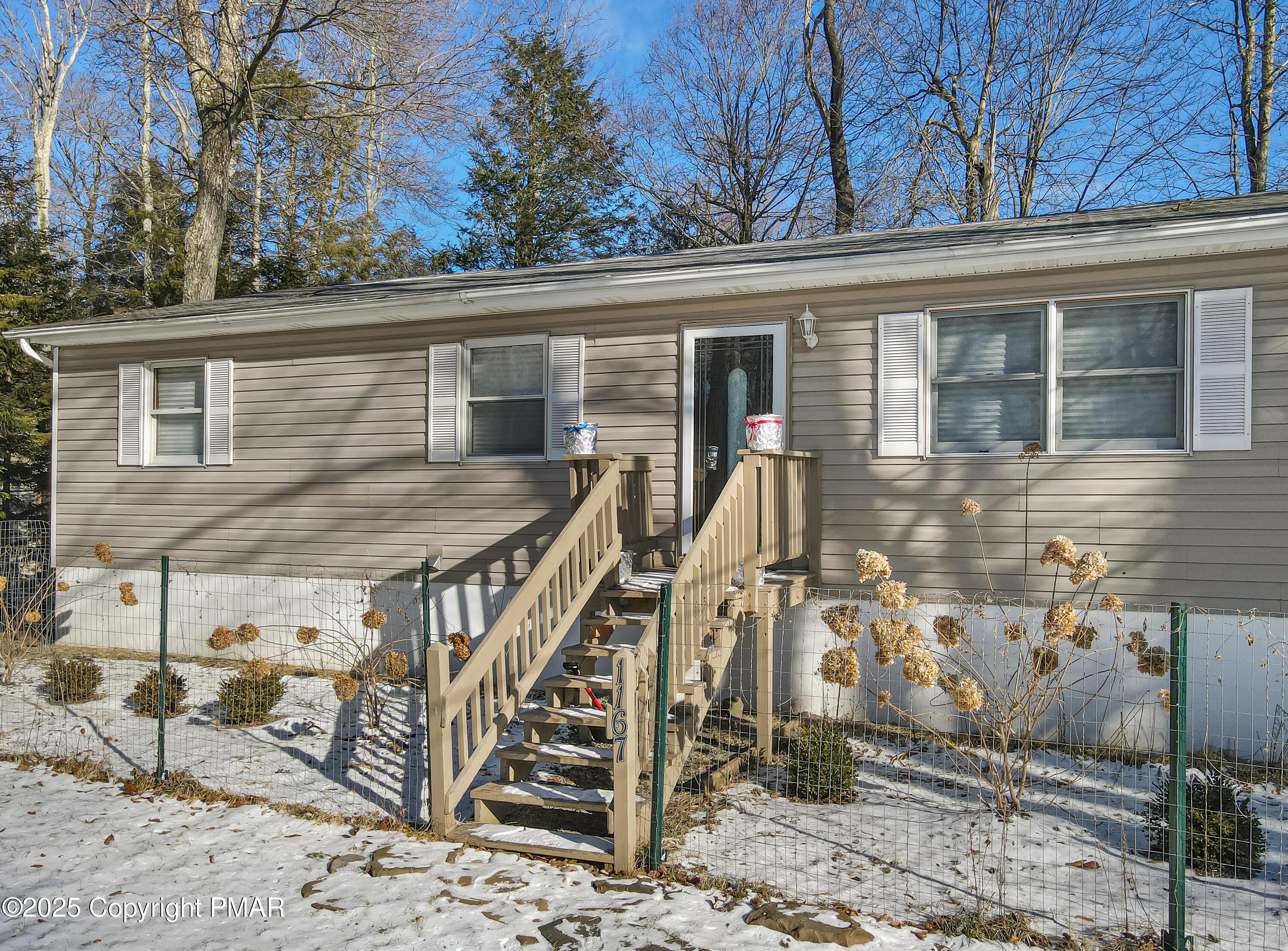 Trapper Ln, Pocono Summit, PA 18346