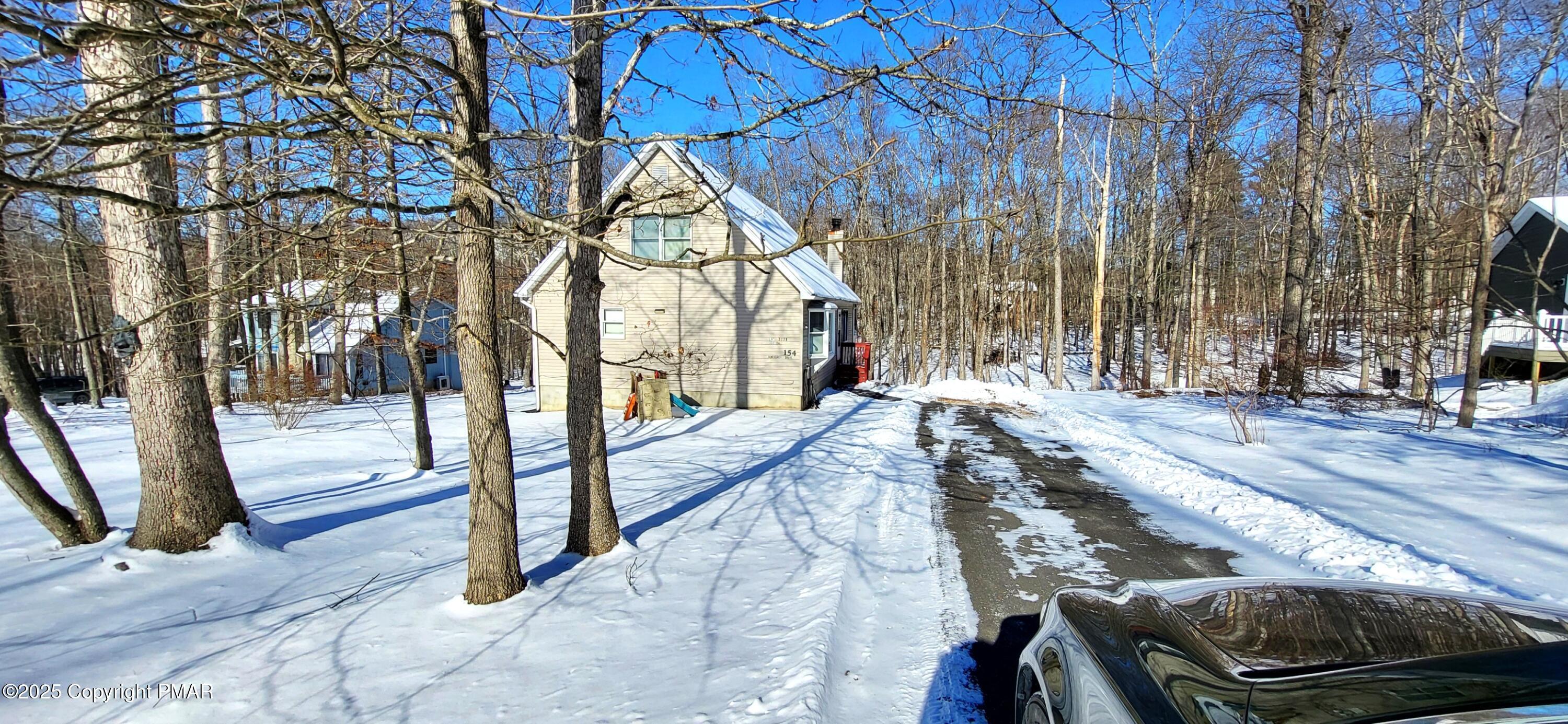 Dunchurch Dr, Bushkill, PA 18324