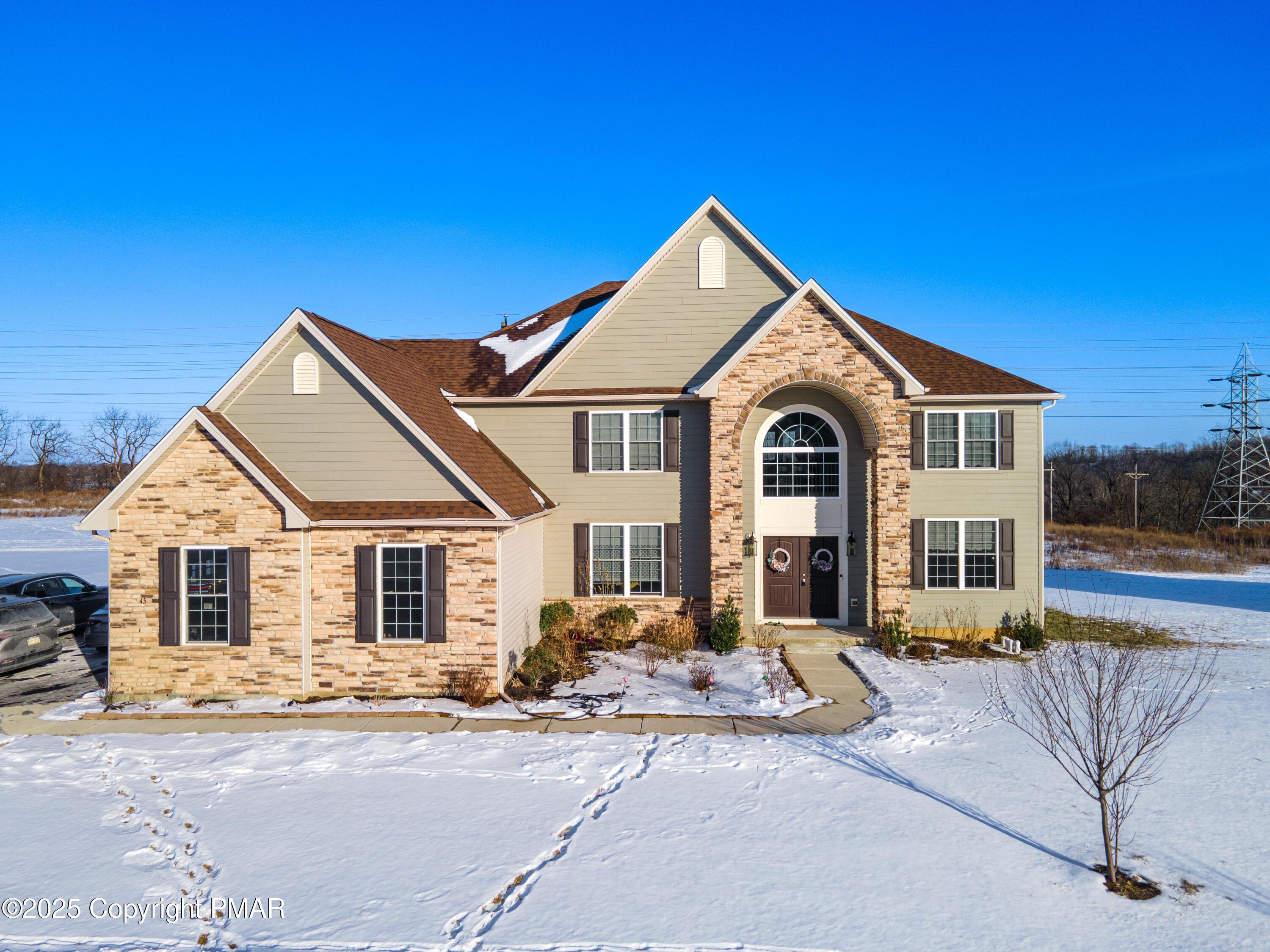 Saddle Ln, Easton, PA 18045
