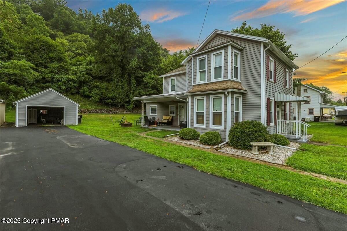 Slateford Rd, Mount Bethel, PA 18343