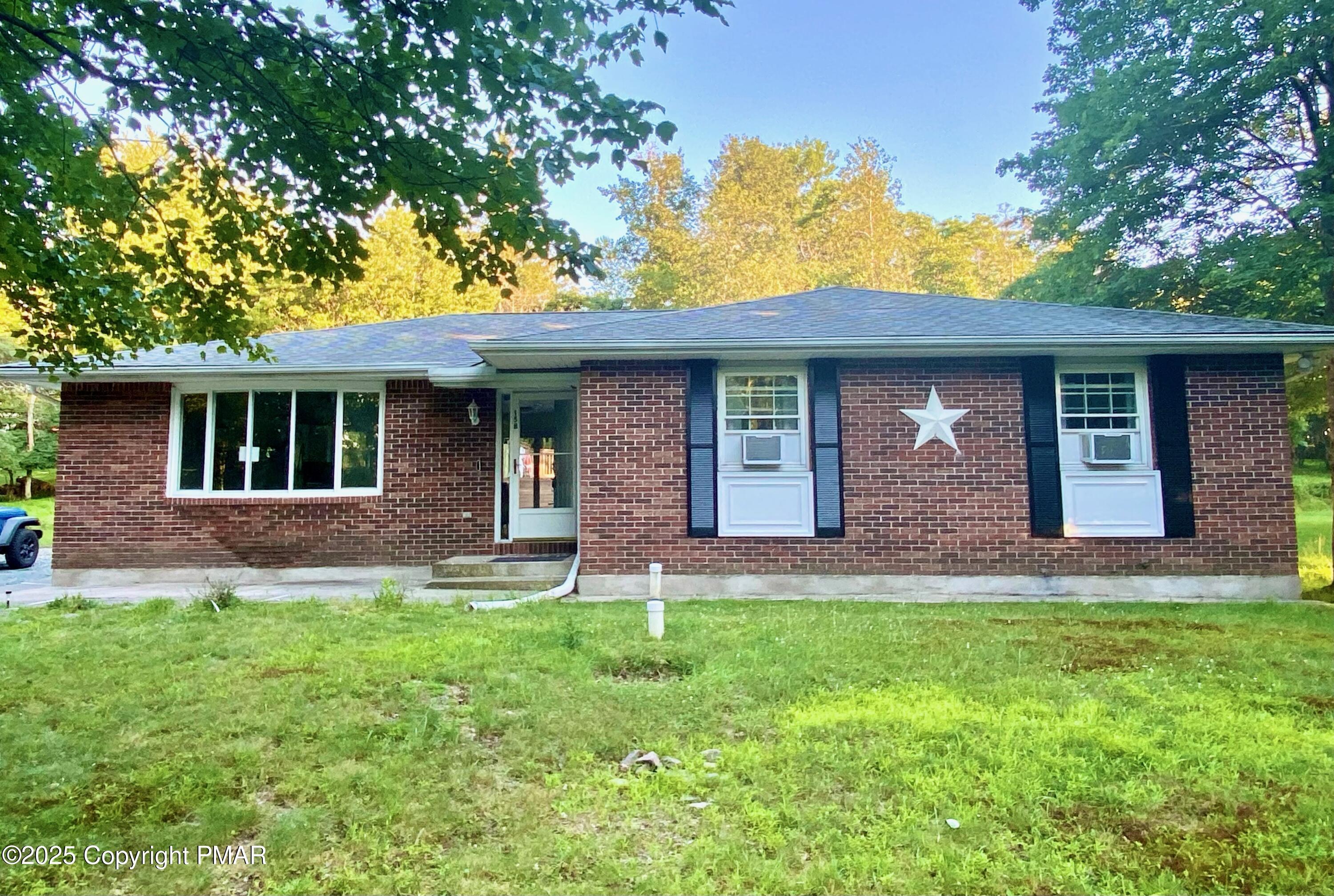 Azalea Dr, Albrightsville, PA 18210