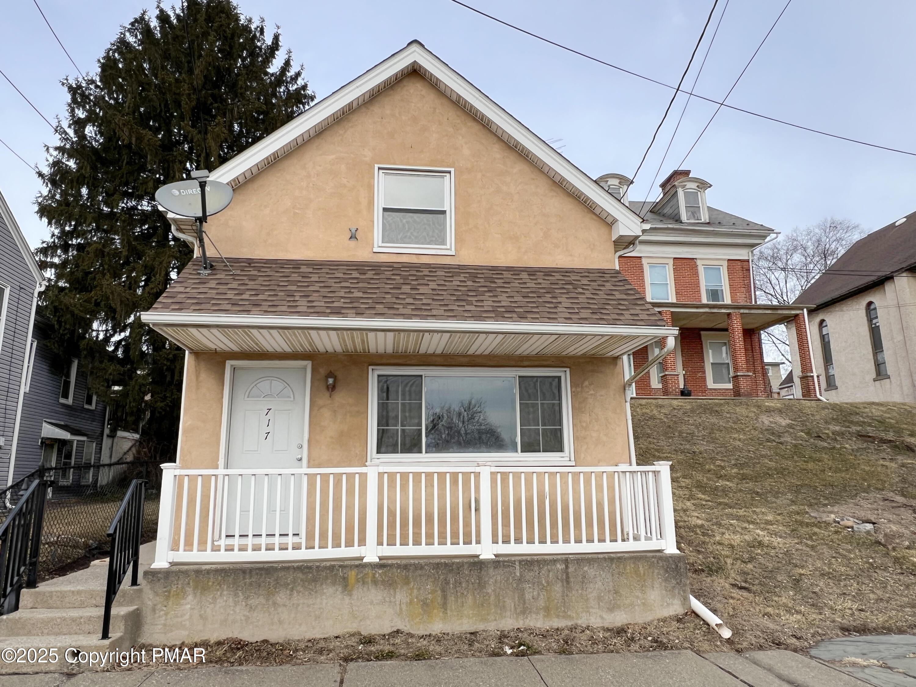 Front St, Catasauqua, PA 18032