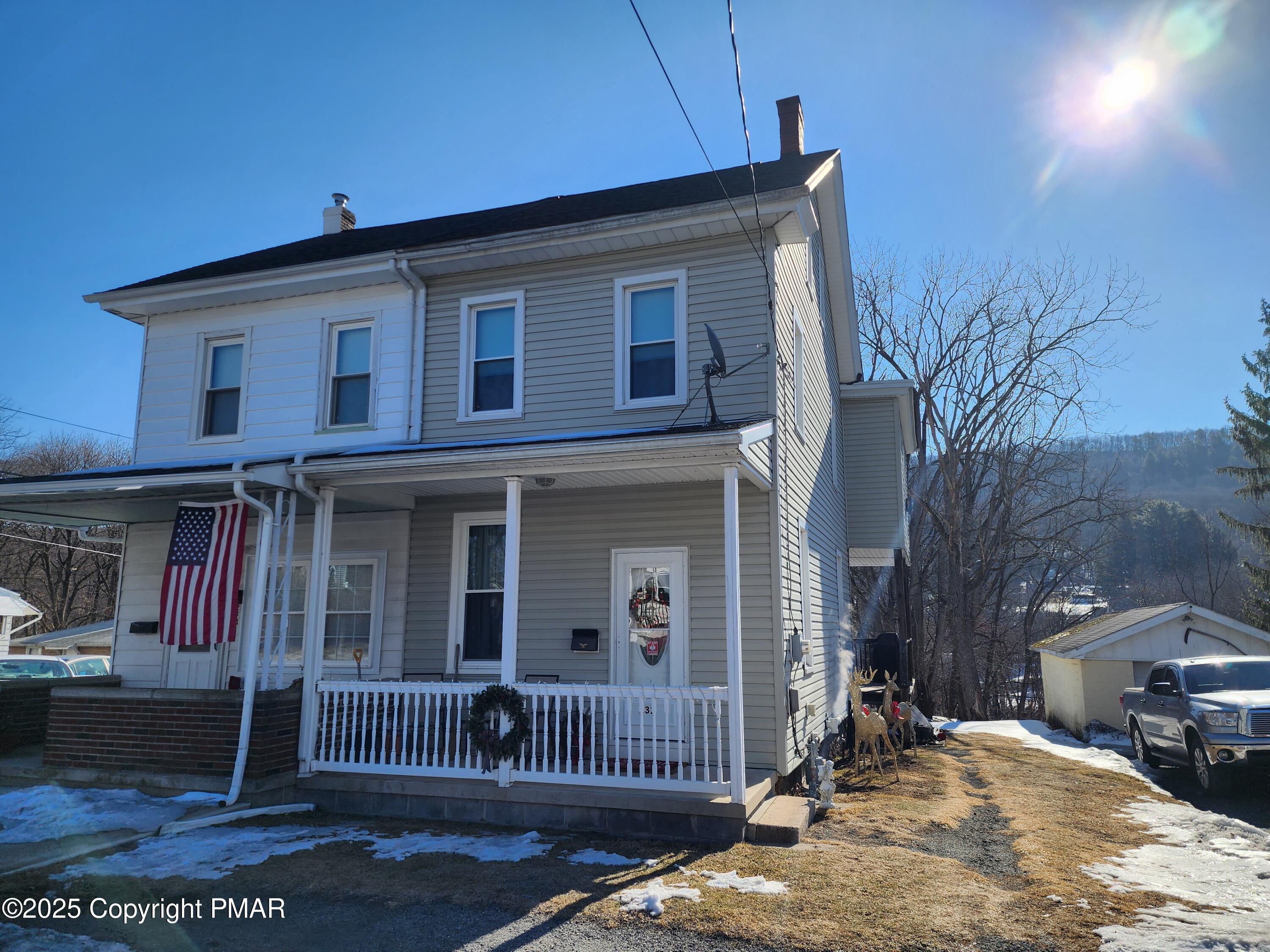 South St, Jim Thorpe, PA 18229