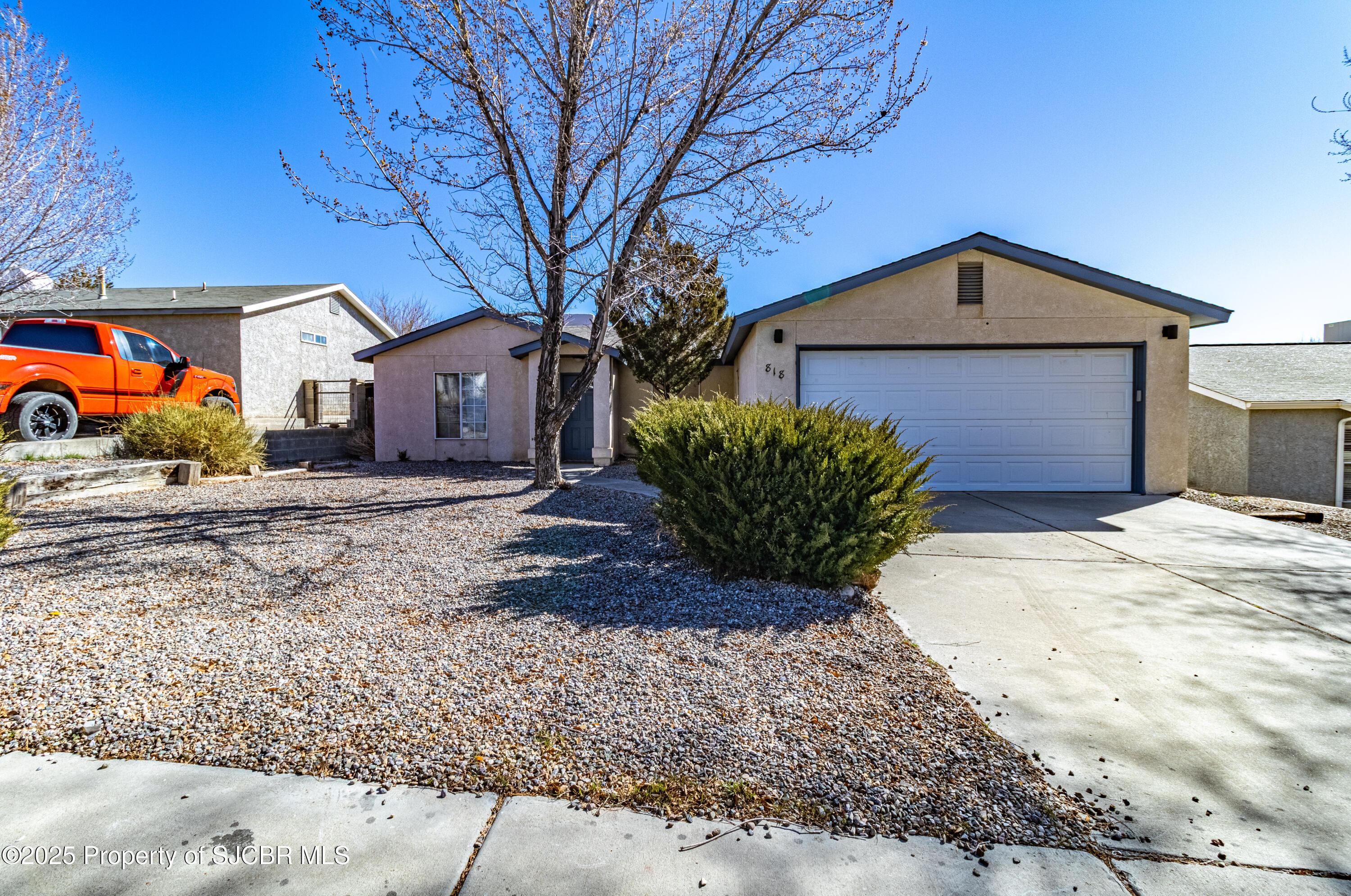 Saguaro St, Bloomfield, NM 87413