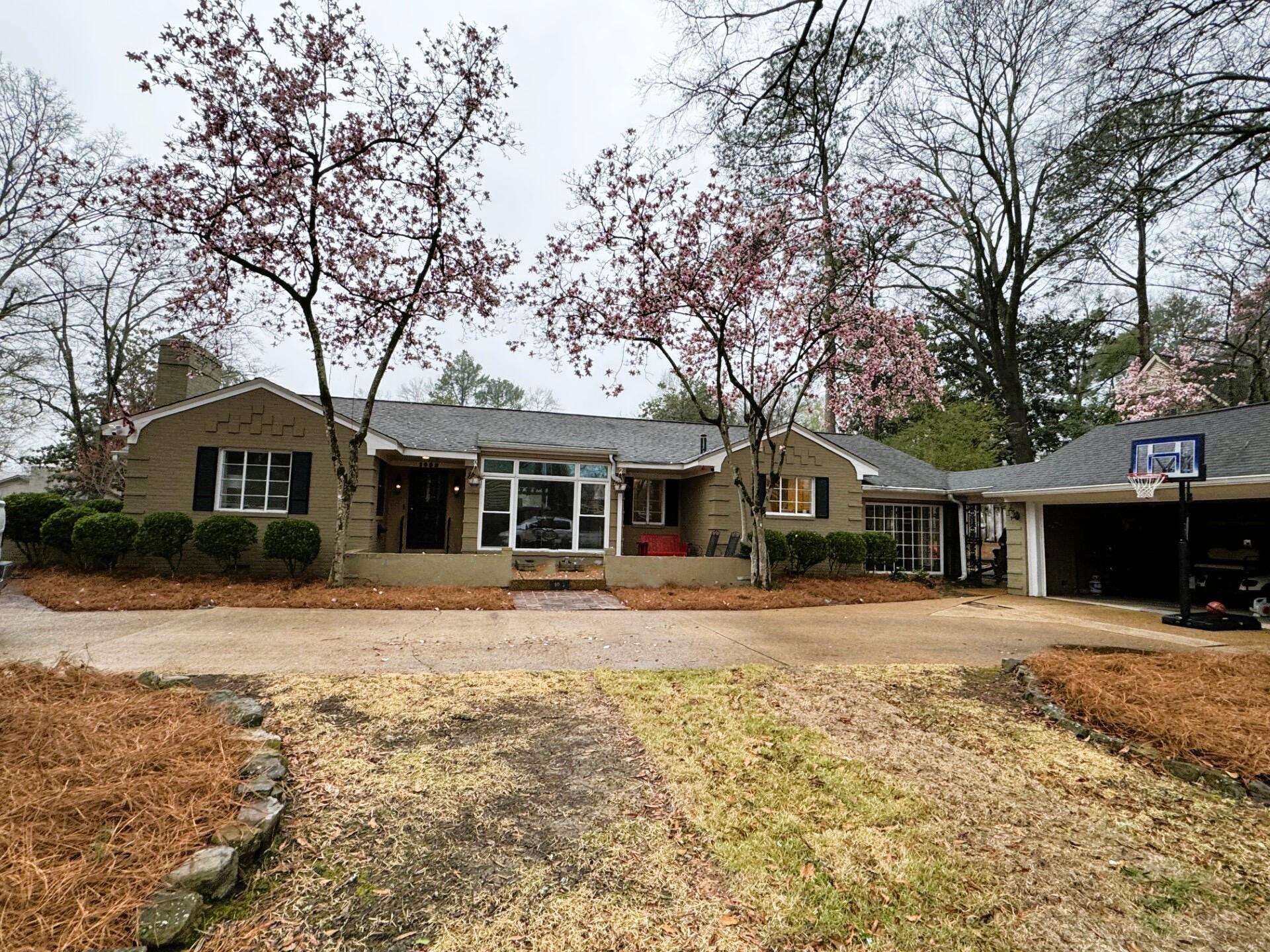 Fawn Dr, Tupelo, MS 38804