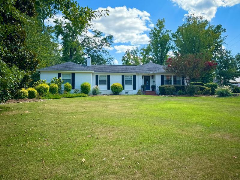 Antler Dr, Tupelo, MS 38804