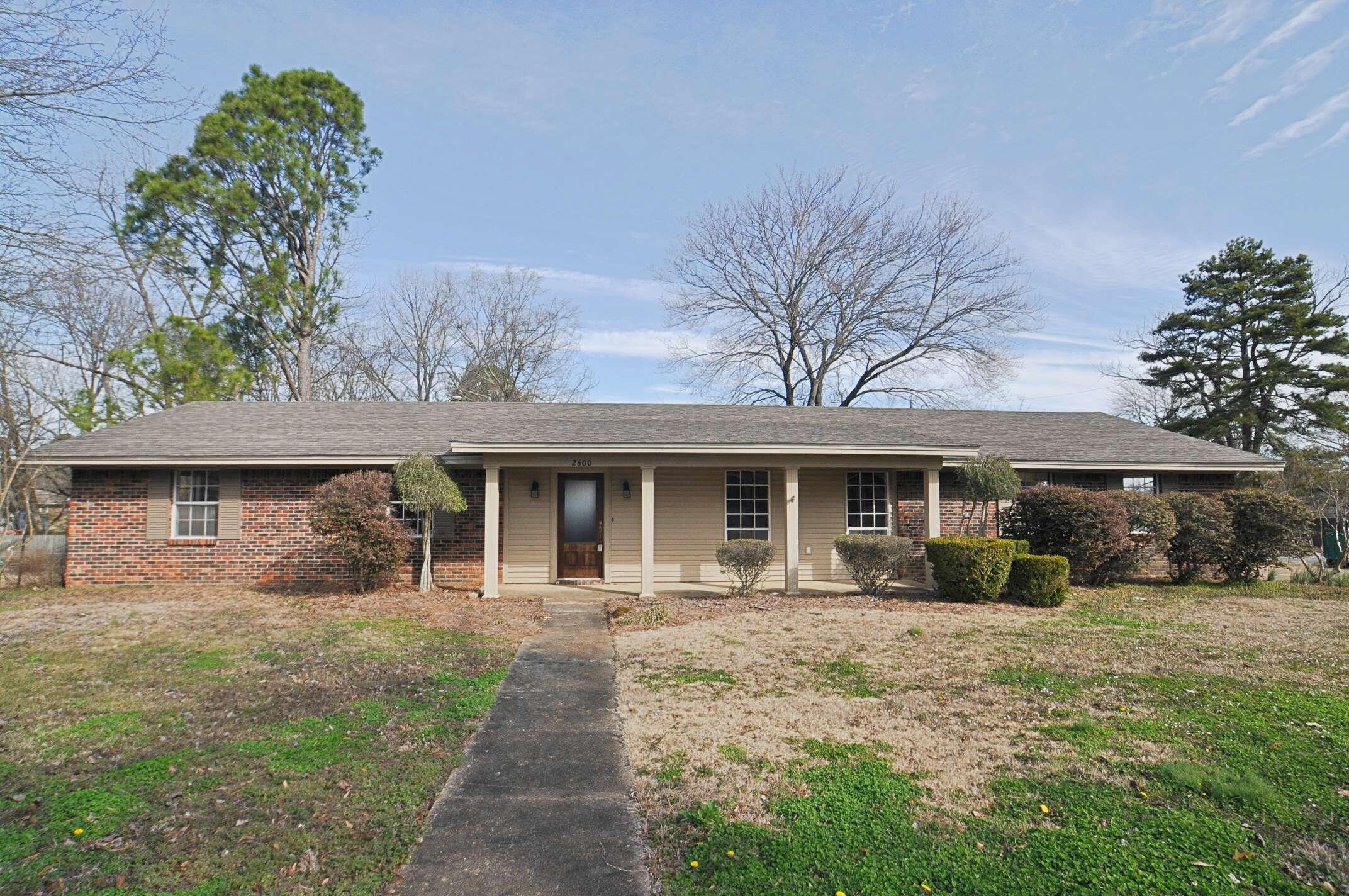 Confederate Ave, Tupelo, MS 38801