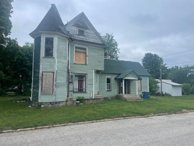 S Darrah St, Barryton, MI 49305