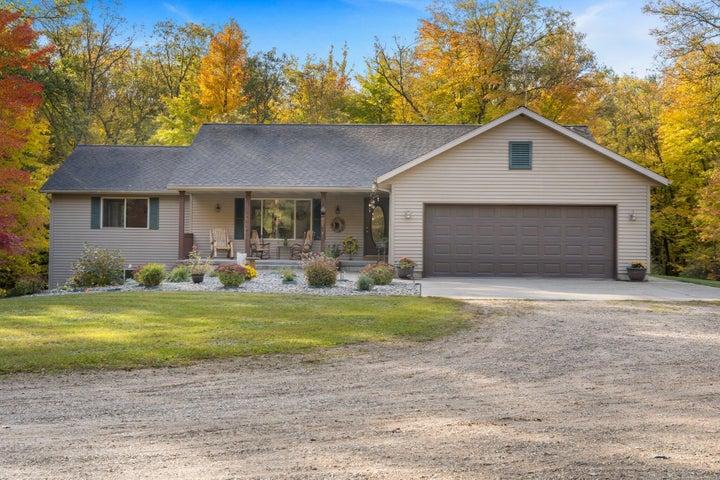 S Locust Ave, Newaygo, MI 49337