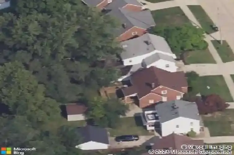 Beverly Hills Dr, Euclid, OH 44117