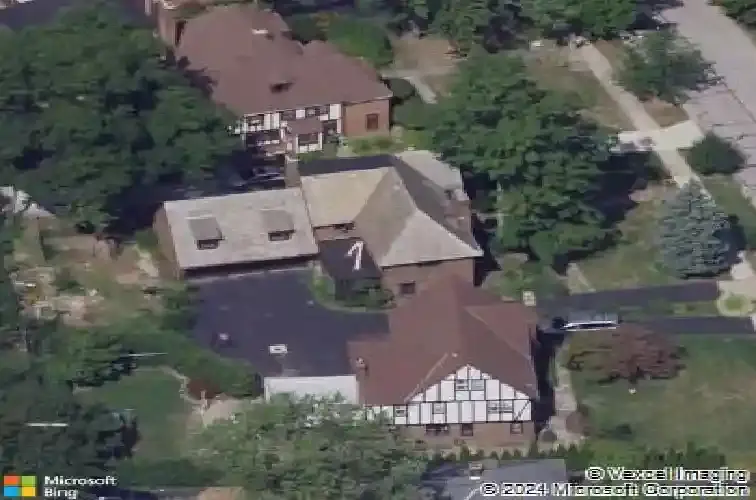 Eaton Rd, Shaker Heights, OH 44122