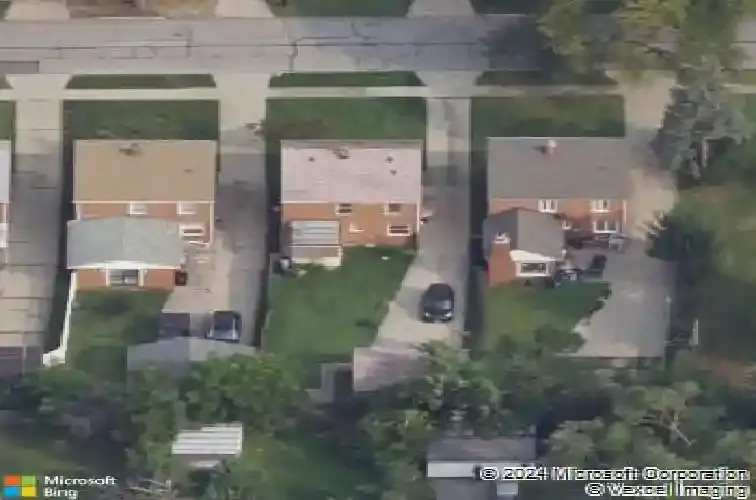 Eldamere Ave, Cleveland, OH 44128