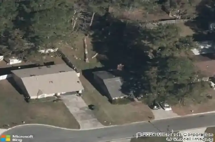 Kingfisher Ln N, Jacksonville, FL 32218