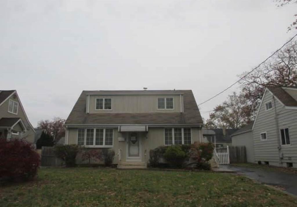 Austin Ave, Old Bridge, NJ 08857