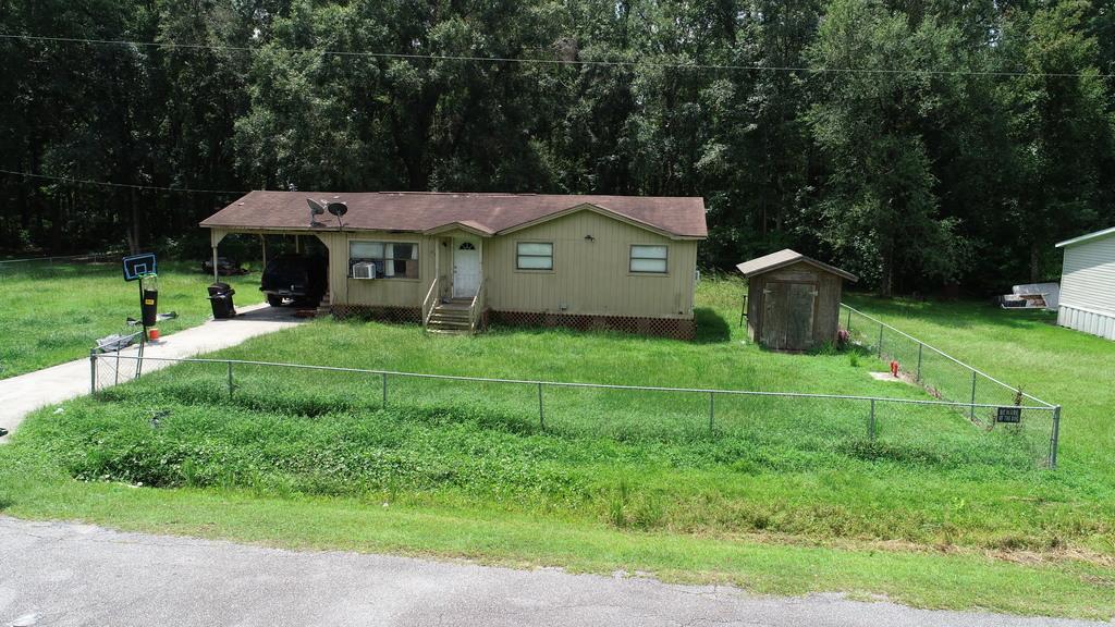 Daisy Ave, Woodbine, GA 31569