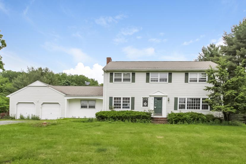 Fairmount Rd W, Califon, NJ 07830