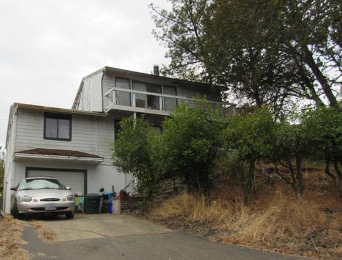 Ne Central St, Roseburg, OR 97470