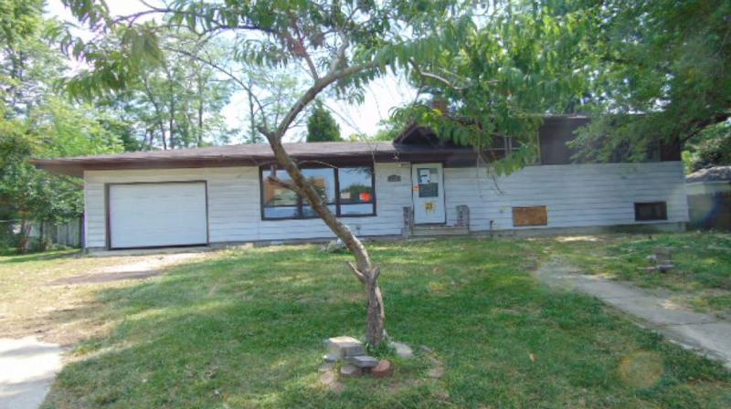 Burry St, Joliet, IL 60435