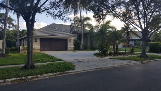Santa Rosa Dr, Boca Raton, FL 33498