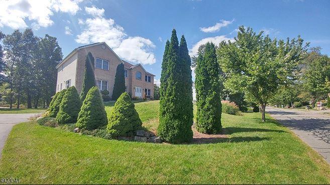 Swan Ln, Lake Hopatcong, NJ 07849