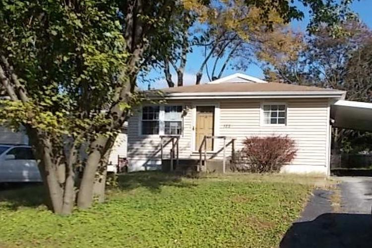 Lakeview Ave, Saint Louis, MO 63138