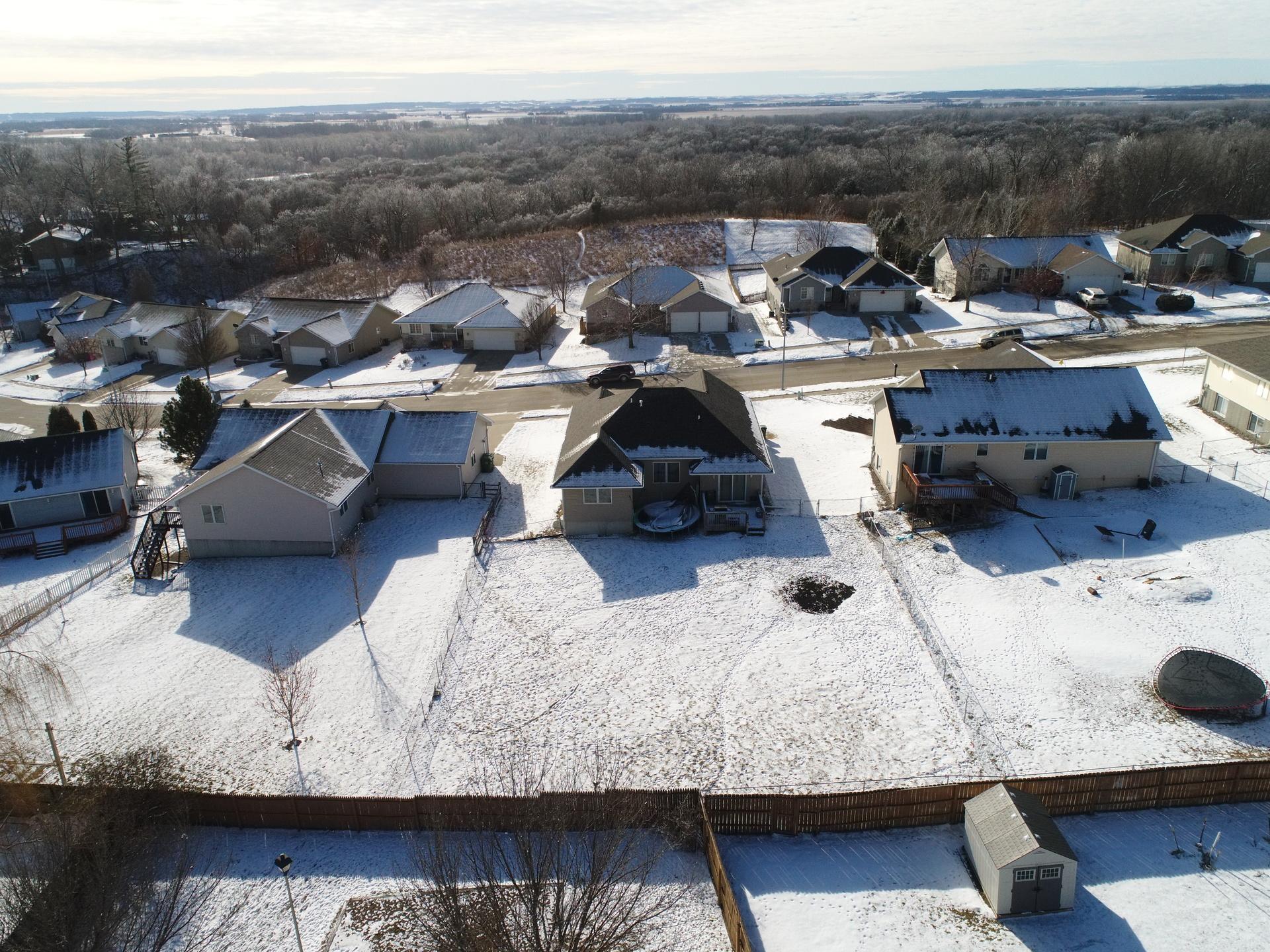 Forest View Ave, Sioux City, IA 51103