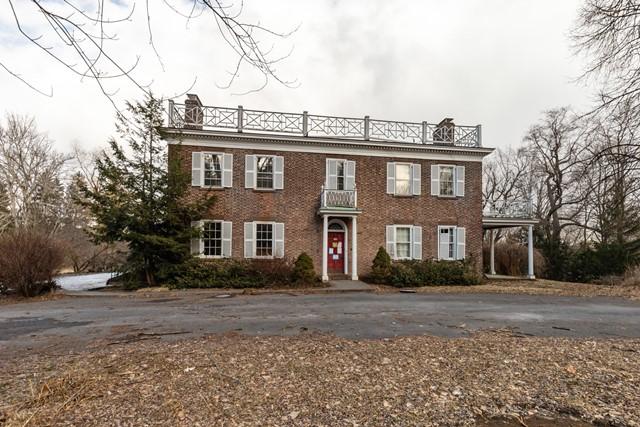 Loudon Rd, Albany, NY 12211