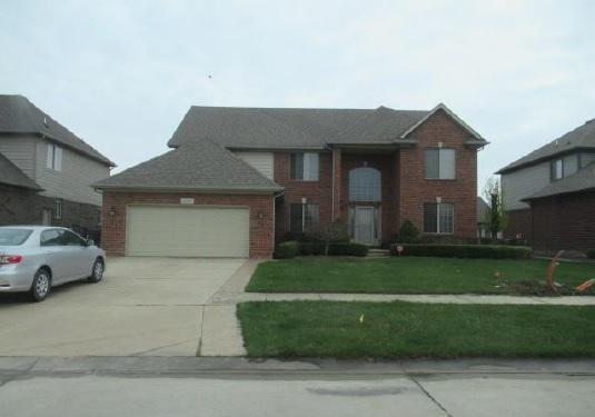 Torch Lake Dr, Macomb, MI 48044