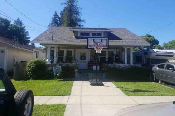 E St, Martinez, CA 94553